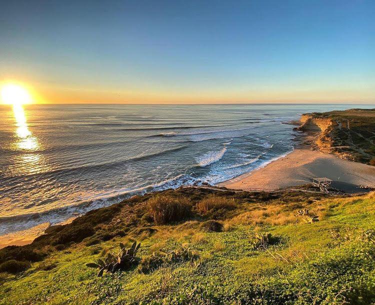 Ericeira Soulsurfers Guesthouse Bagian luar foto